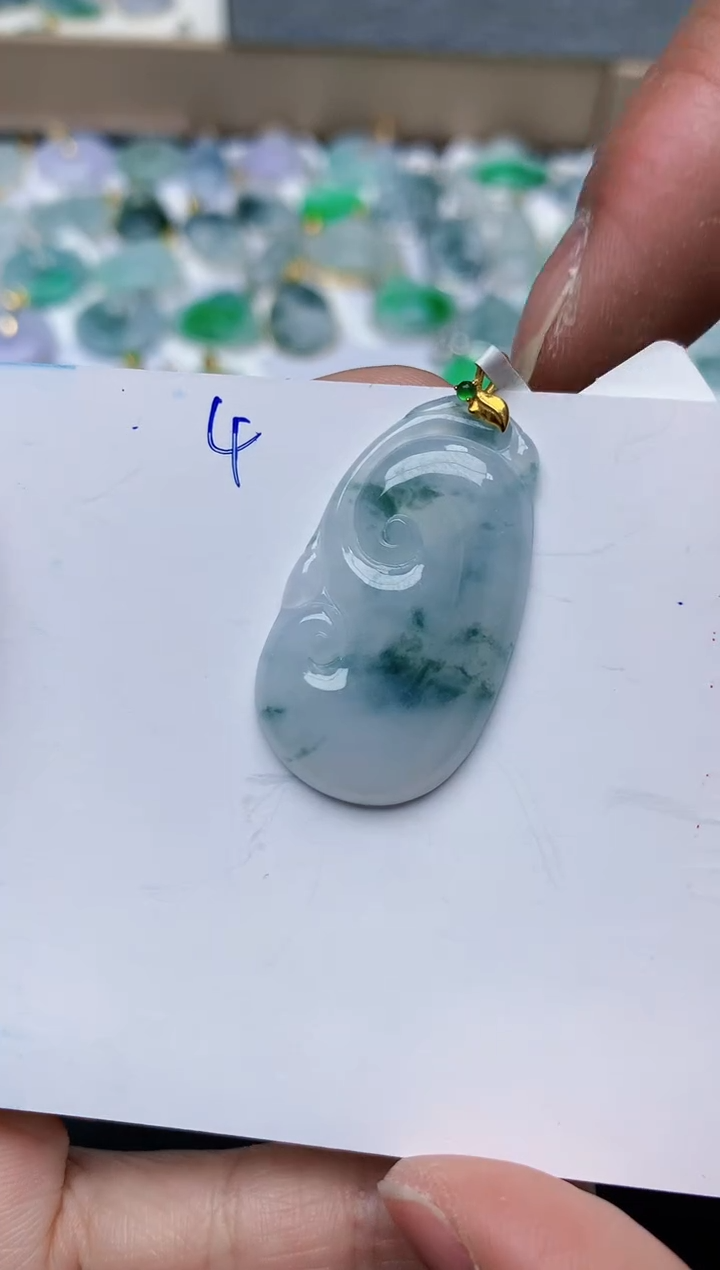 【闪购商品】翡翠颈饰18K金镶嵌天然翡翠A货    