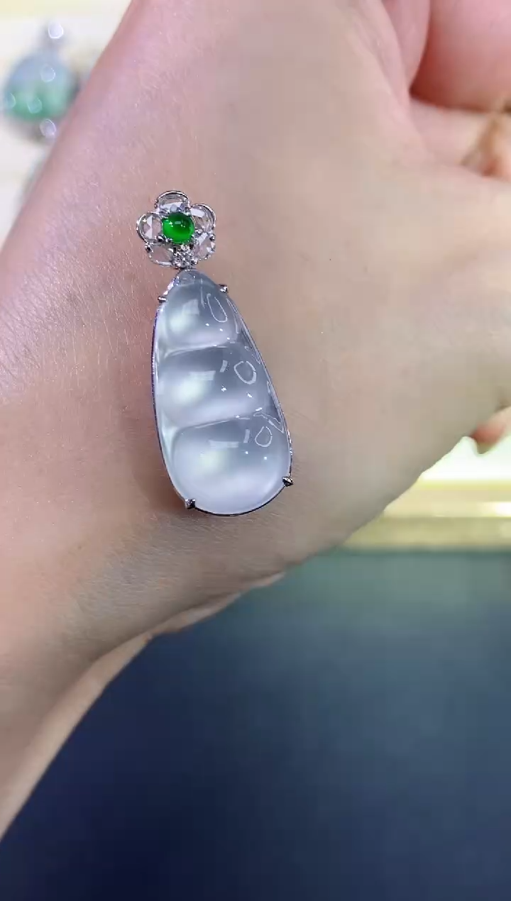 吊坠(不含链)18K金镶嵌翡翠291|