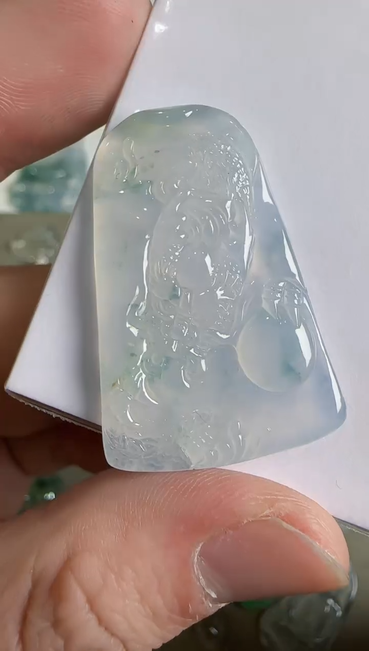 吊坠(不含链)未镶嵌翡翠.