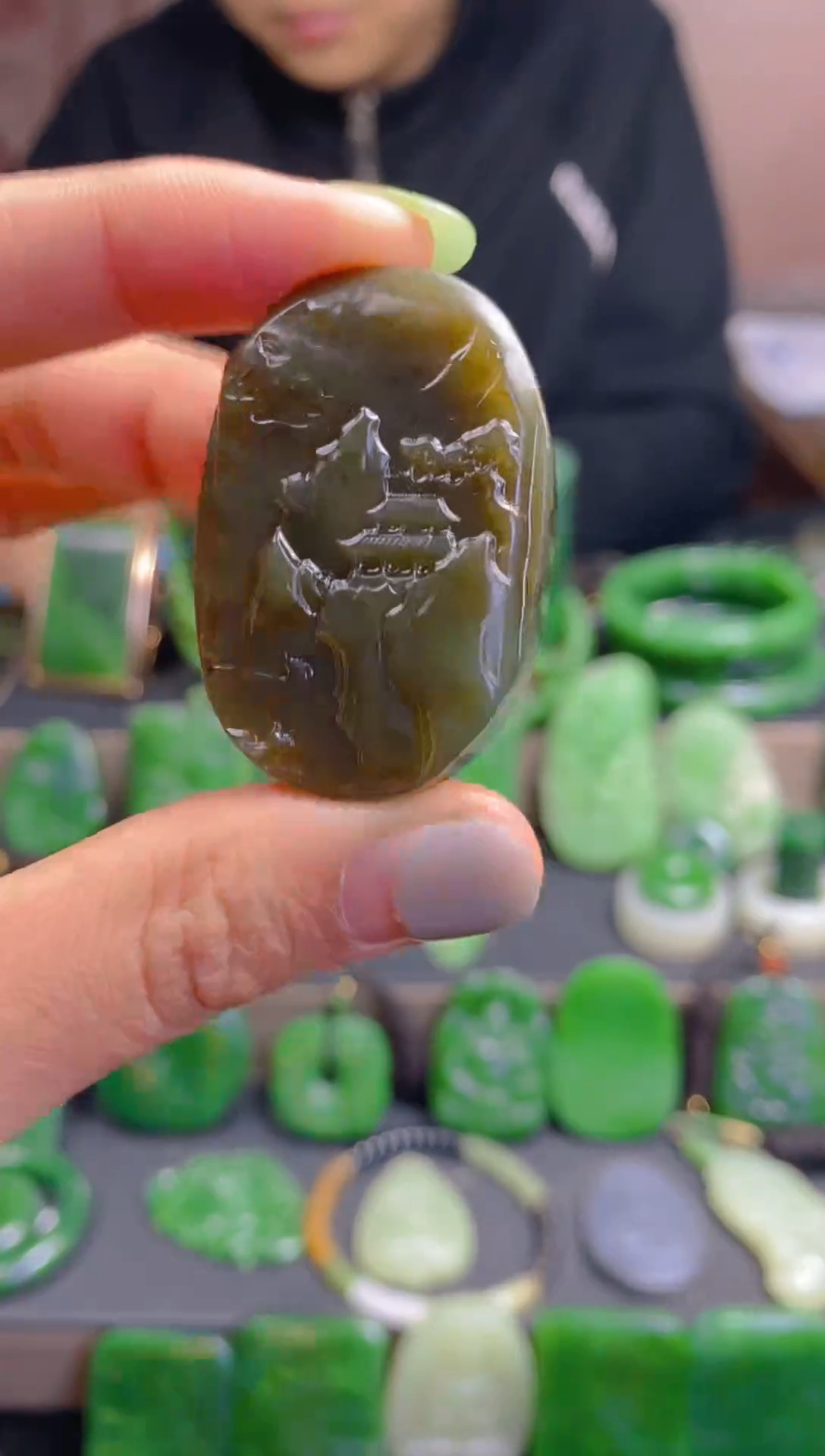 颈饰未镶嵌和田玉1