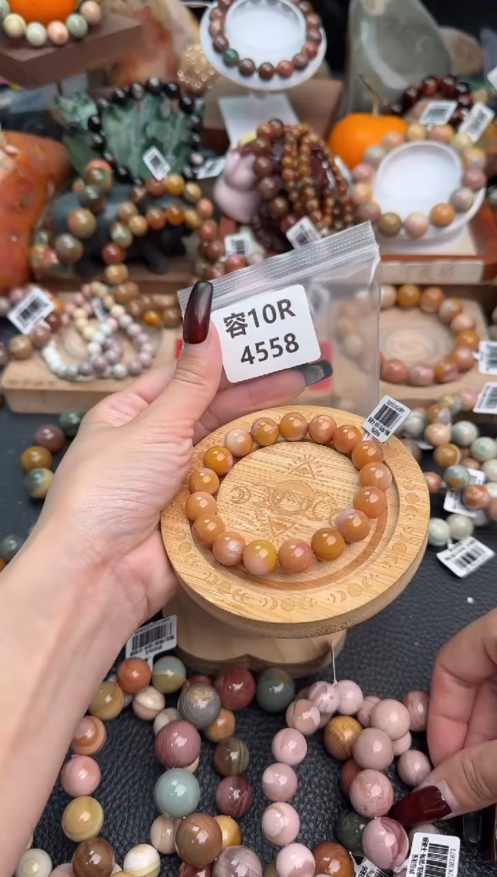 【闪购商品】石英质玉手链未镶嵌10R4558