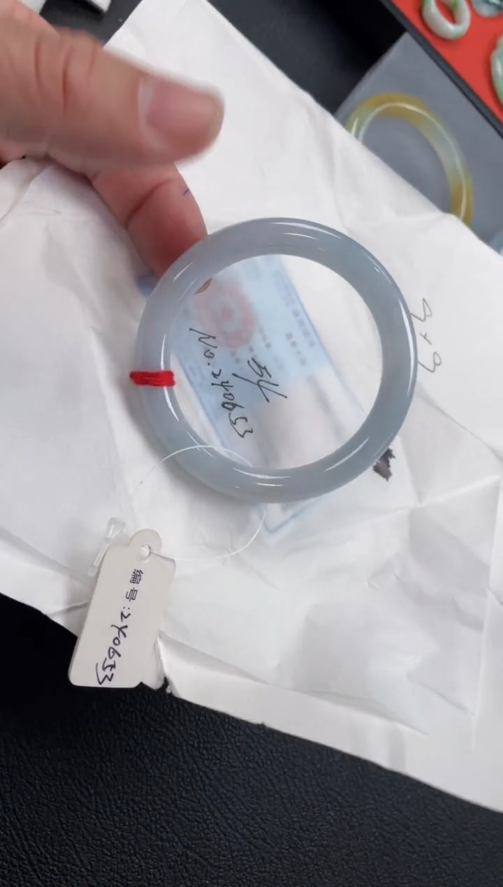 【闪购商品】翡翠手镯未镶嵌54圆条