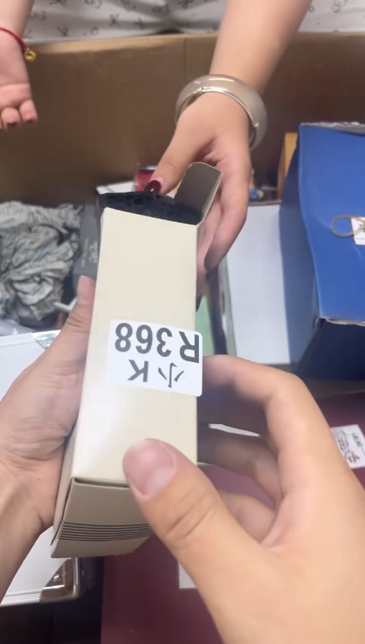 瓷片b****x368 billionblx 