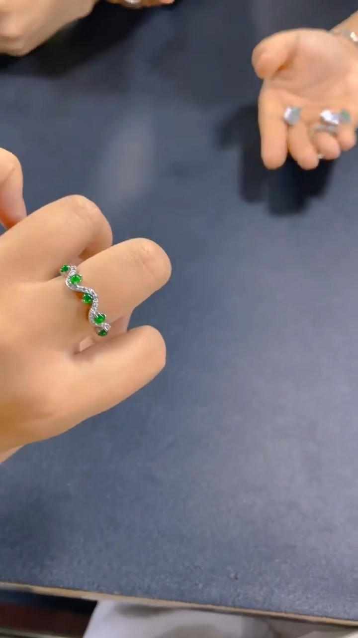 【闪购商品】翡翠戒指未镶嵌0733178072多样性发其一