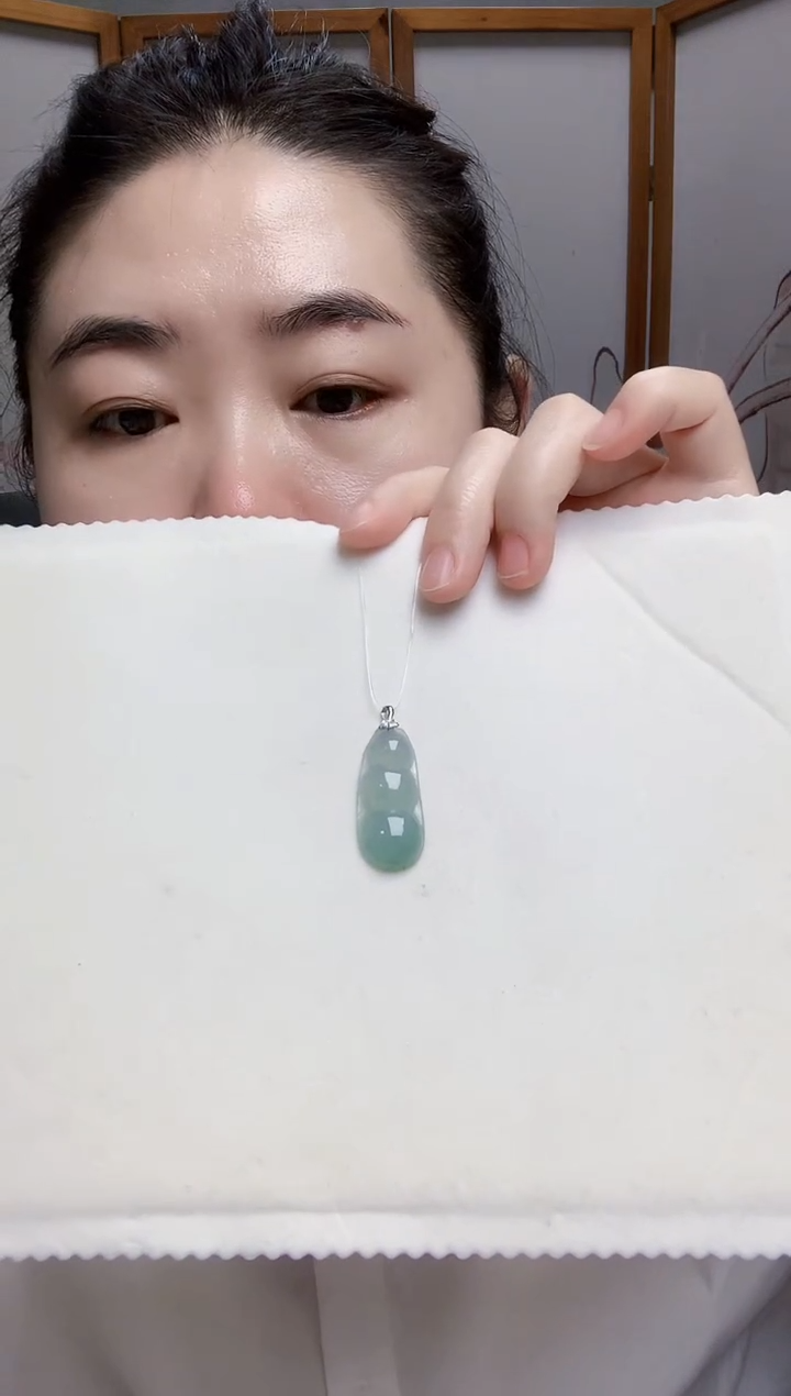 颈饰银S925镶嵌翡翠豆子