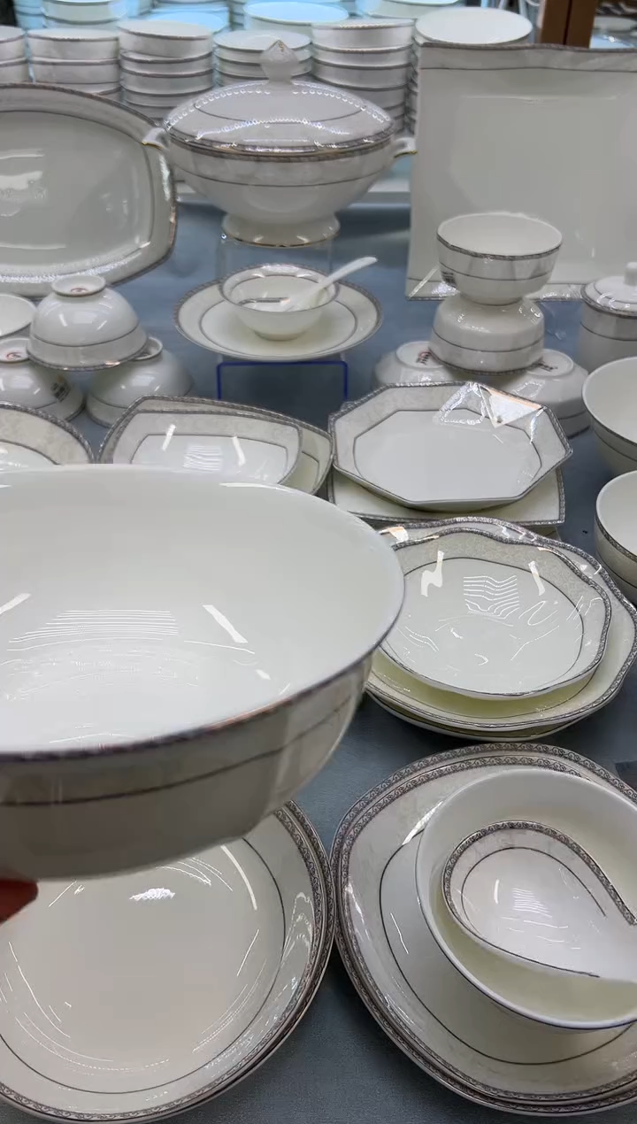 骨瓷玲珑9金鼎一个送大勺一个