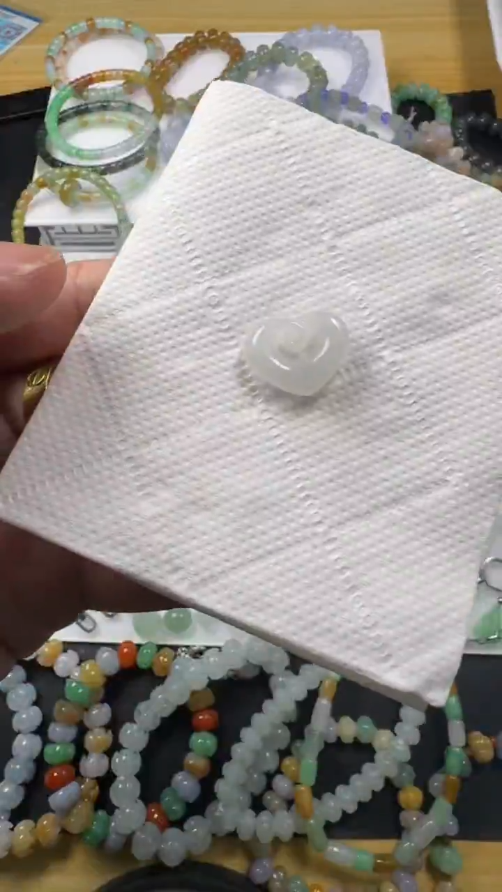 颈饰未镶嵌翡翠【闪购商品】 天然翡翠