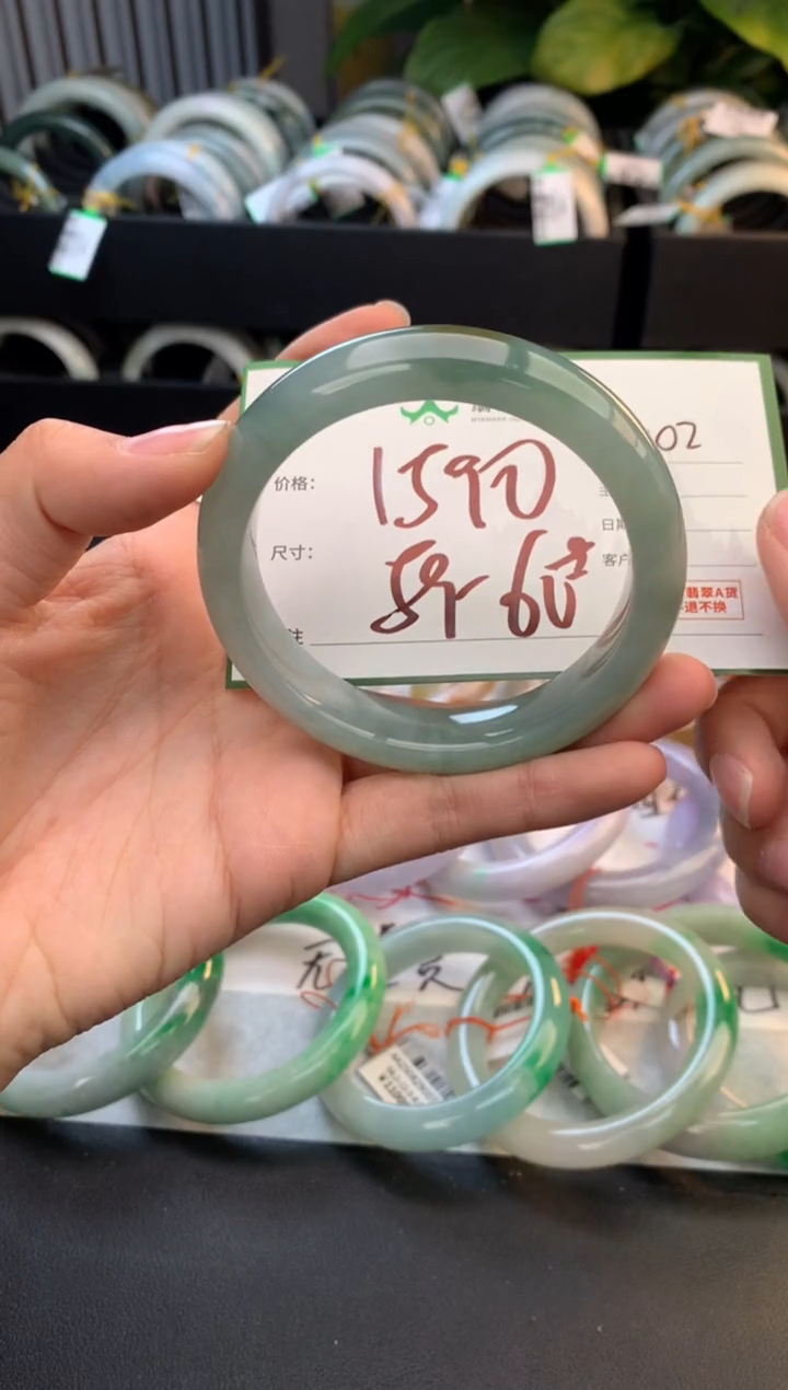 未镶嵌定制翡翠梓***贝毛货需精细抛光+多人