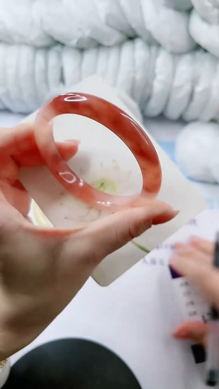 【闪购商品】石英质玉手镯未镶嵌多样性发货L299