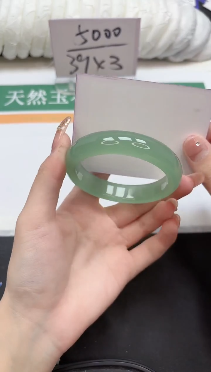 未镶嵌手镯石英质玉139-58