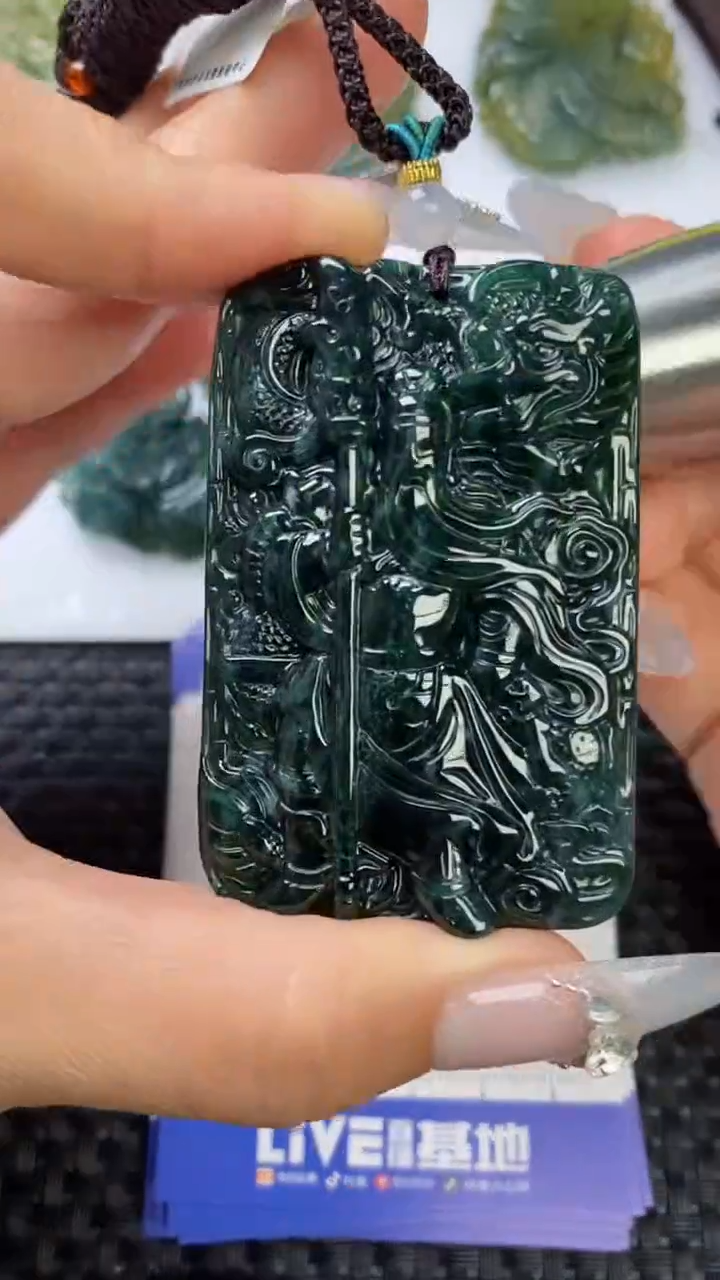 【闪购商品】翡翠颈饰未镶嵌1111111111111111