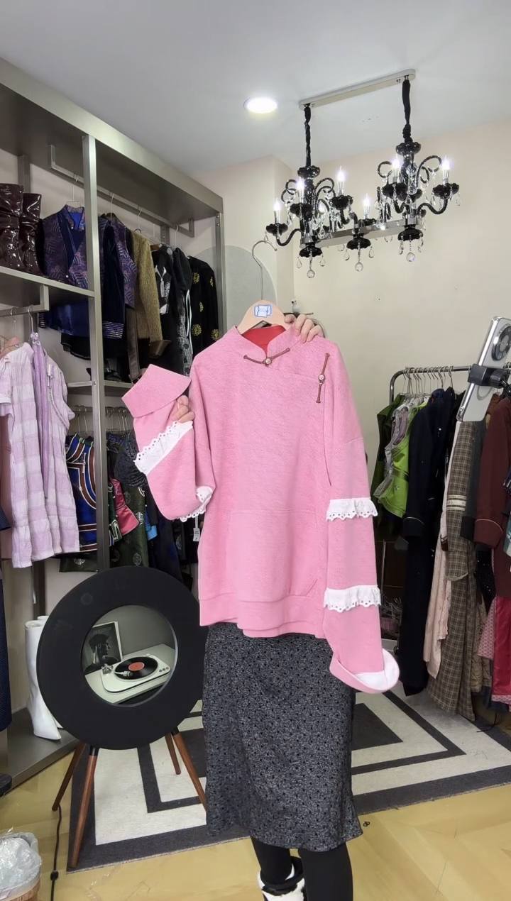 斜肩款【希贵蒙古袍】36号粉色花边袖上衣 150以内去穿