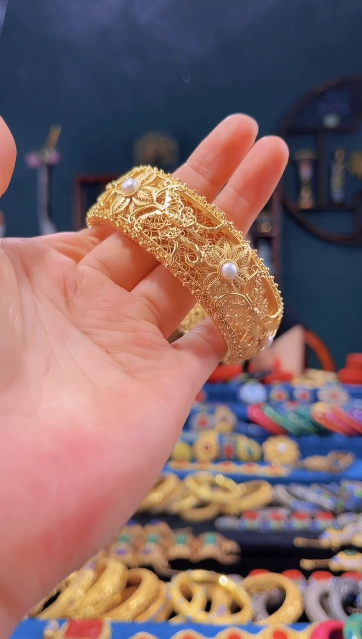 【闪购商品】非遗绝技 蝶恋花手镯 