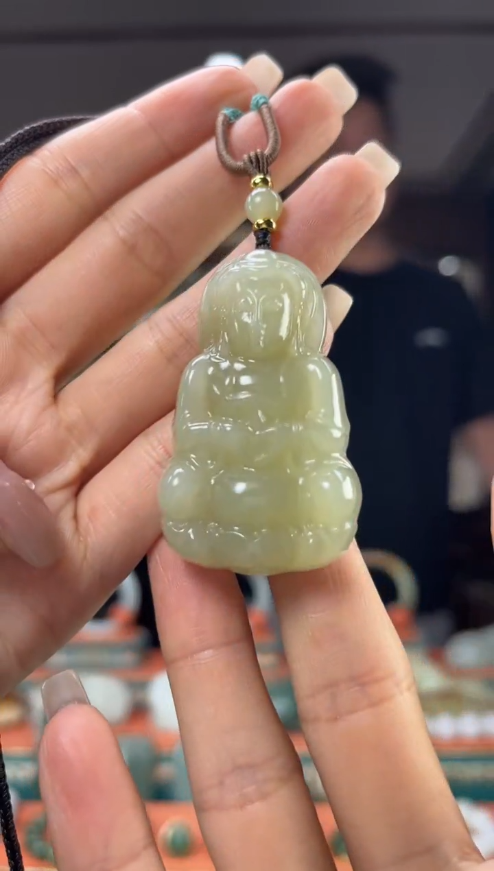 和田玉未镶嵌颈饰佩佩