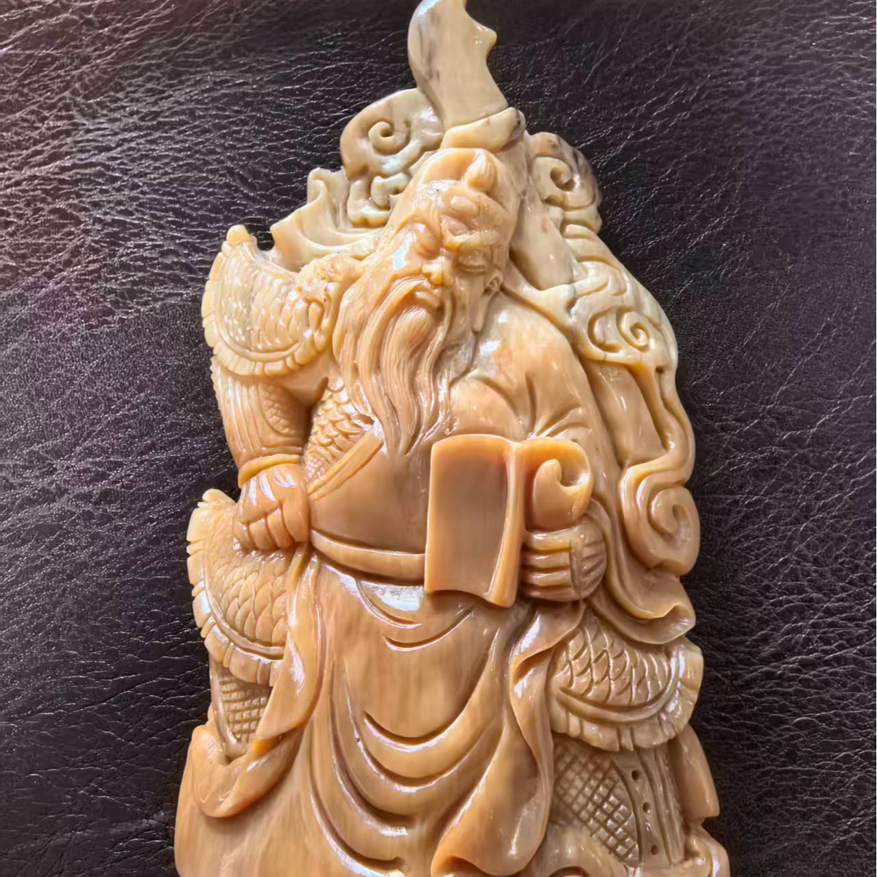 猛犸约111.7克雕刻件XY2137