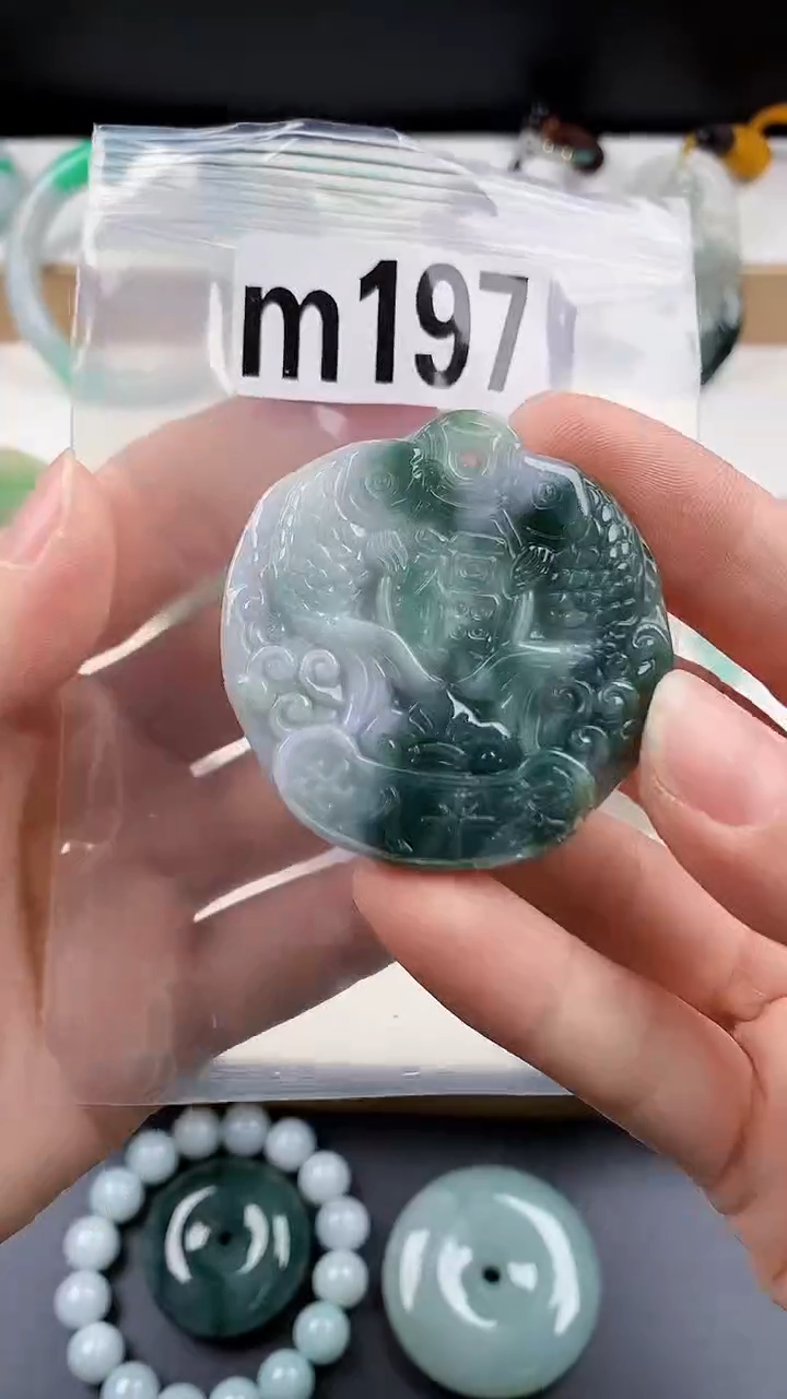 颈饰未镶嵌翡翠天然翡翠吊坠挂件