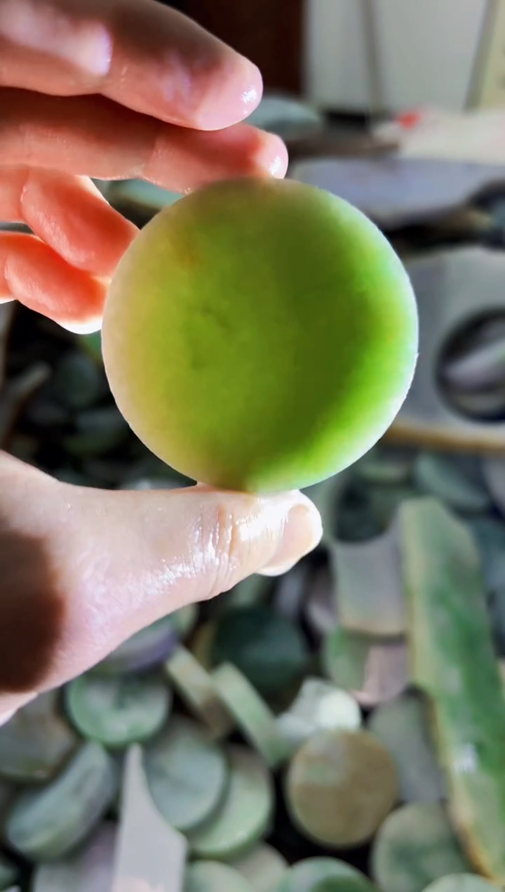 【闪购商品】翡翠颈饰未镶嵌A货吴玉238