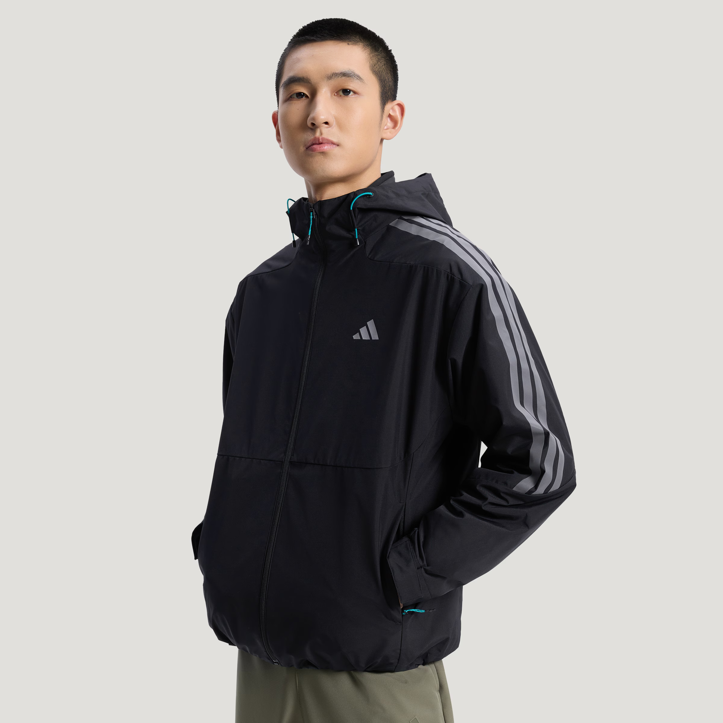 adidas/阿迪达斯拒水三合一加绒防水运动休闲连帽夹克外套KW4765