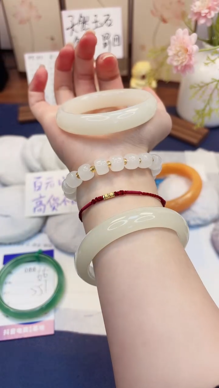 【闪购商品】石英质玉手镯未镶嵌87-玉兰白-圈口56