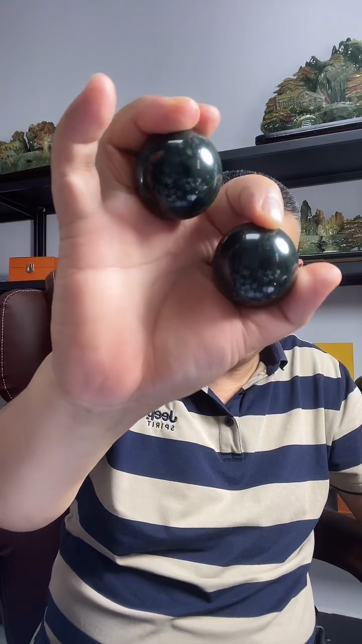 蛇纹石玉未镶嵌把件天然药王石手球一对