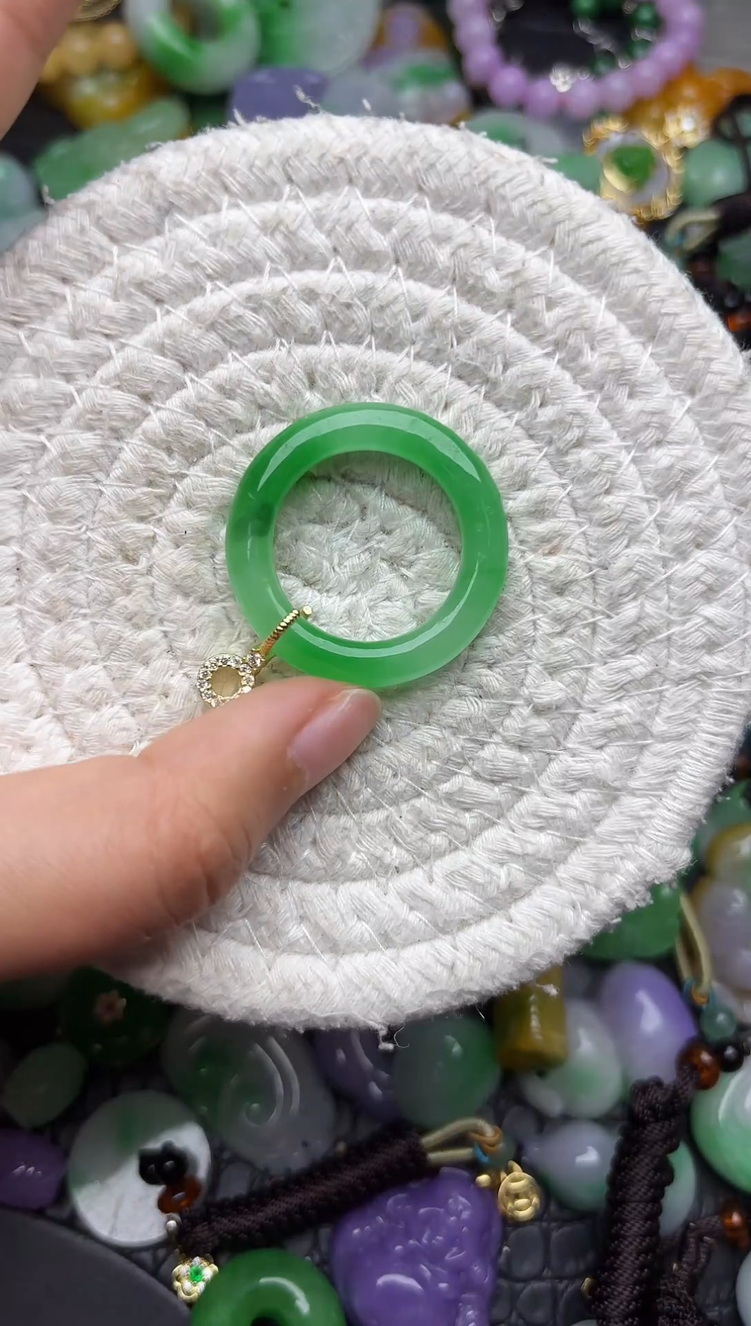 颈饰未镶嵌翡翠缅甸翡翠吊坠