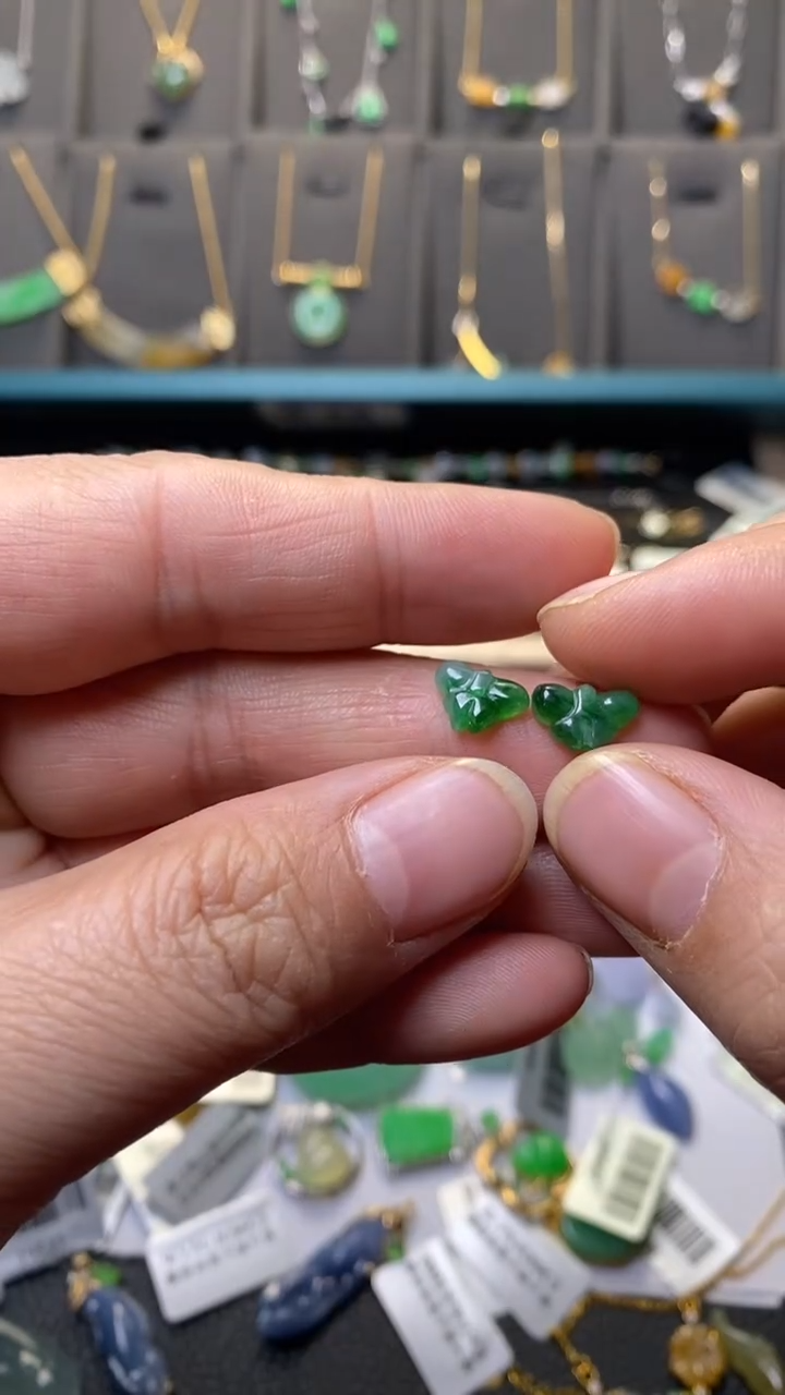 颈饰未镶嵌翡翠35968