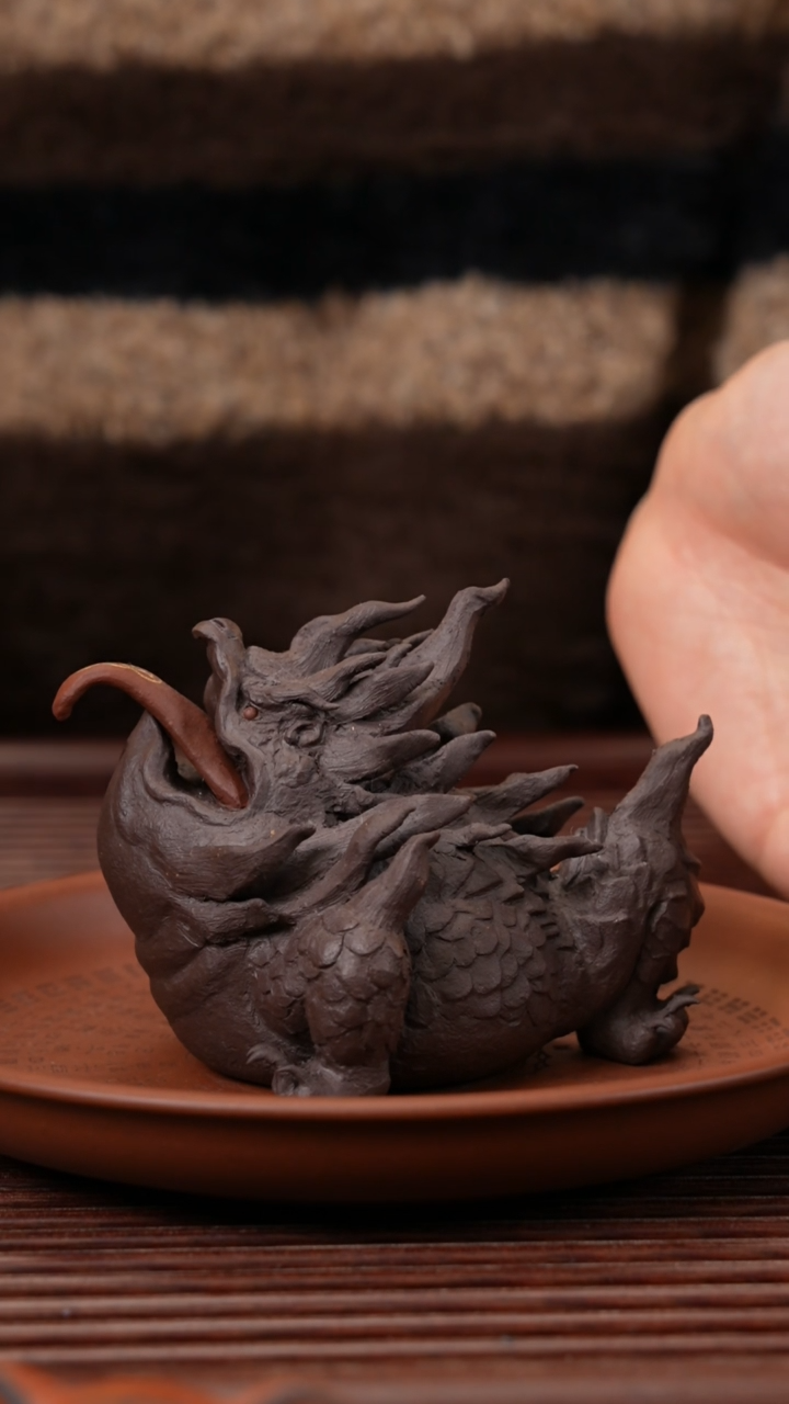 【闪购商品】紫砂茶宠霸王蟾（描金）