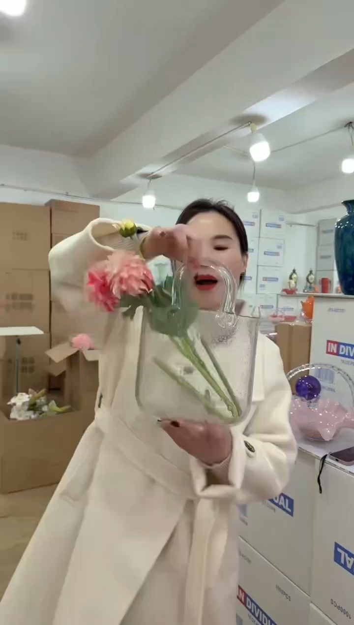 【闪购商品】无铅玻璃美全花器-w-早8 包包一个