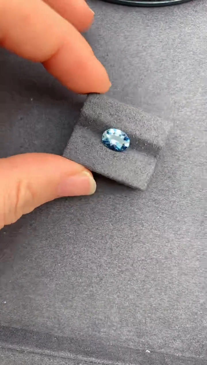 【闪购商品】海蓝宝石裸石未镶嵌1.3ct海蓝宝