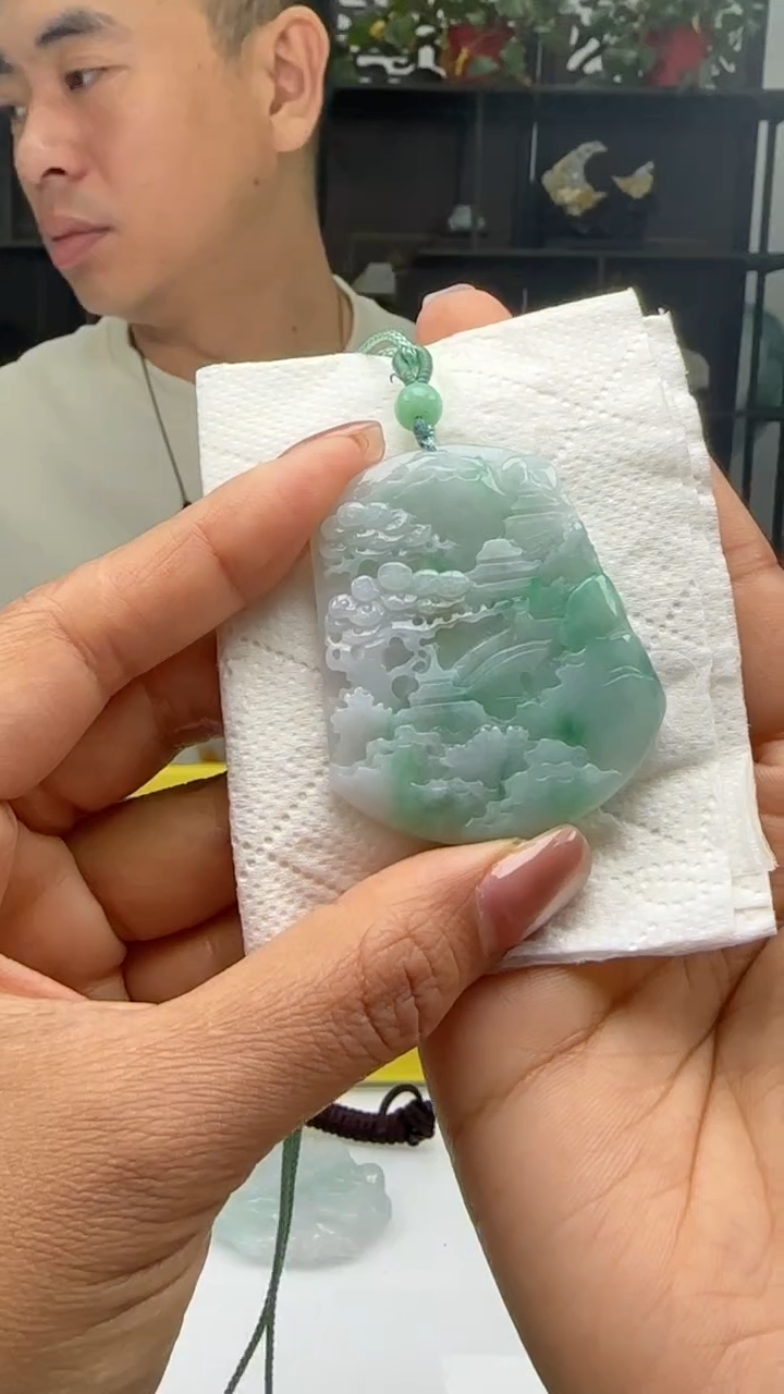 【闪购商品】翡翠颈饰未镶嵌天然翡翠A货吊坠