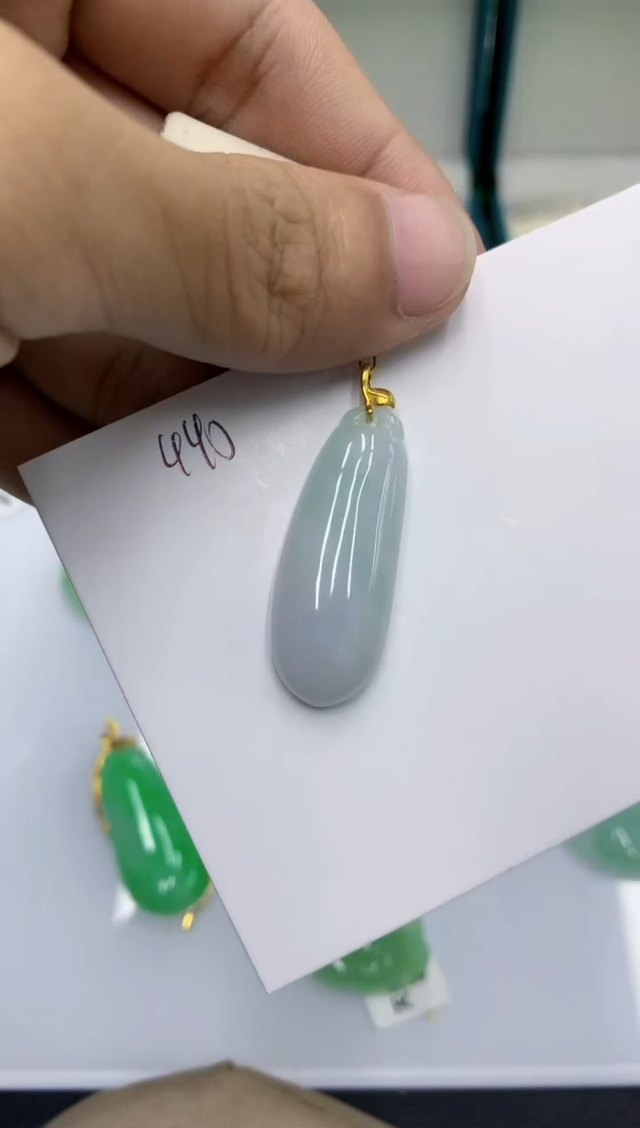 颈饰18K金镶嵌翡翠111111