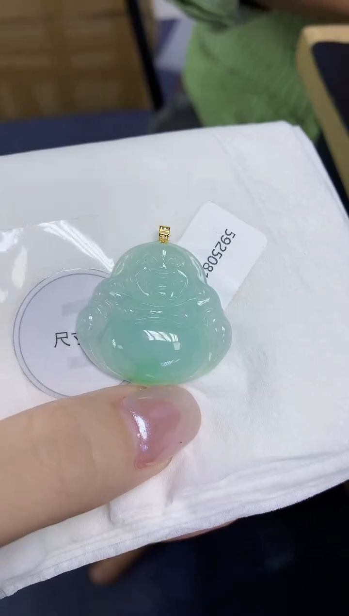 翡翠18K金镶嵌颈饰天然缅甸翡翠A货多样性发一件