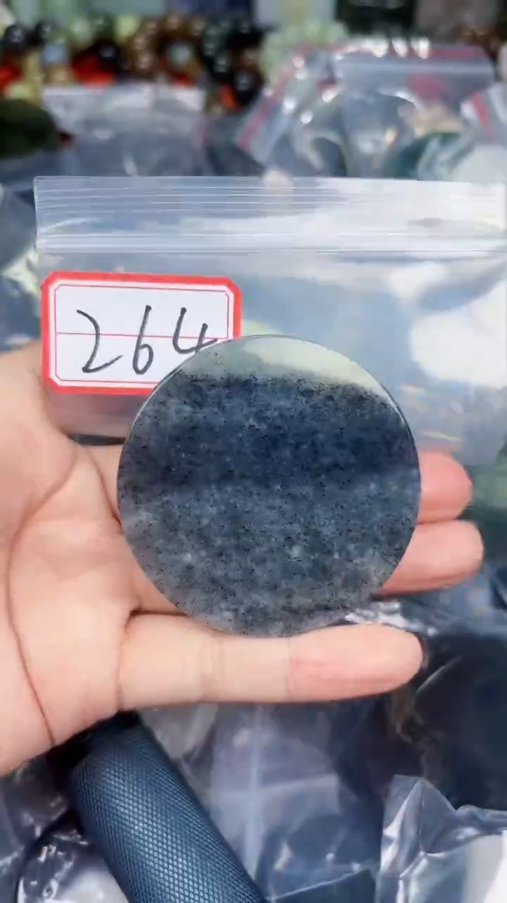 颈饰未镶嵌和田玉和田玉