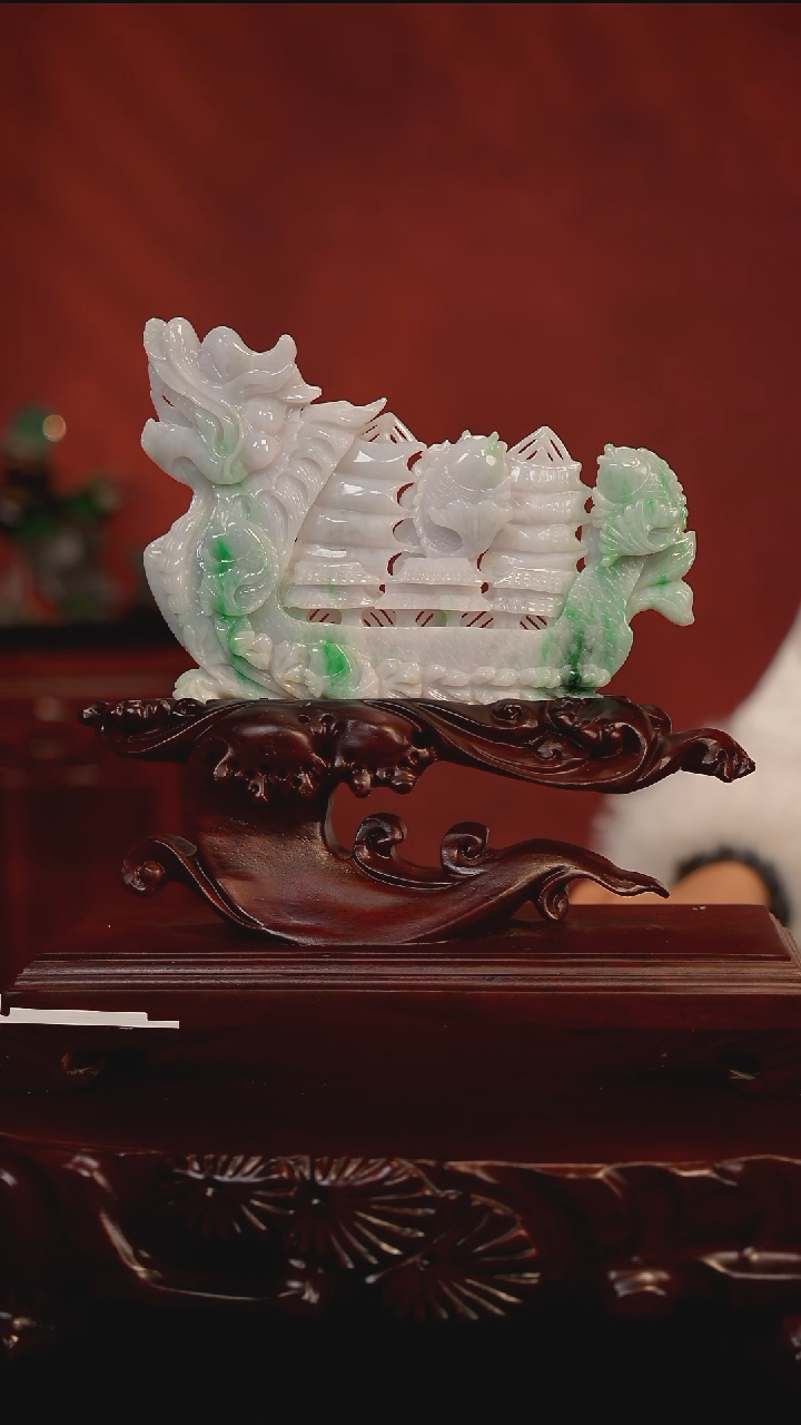 未镶嵌摆件翡翠龙腾四海