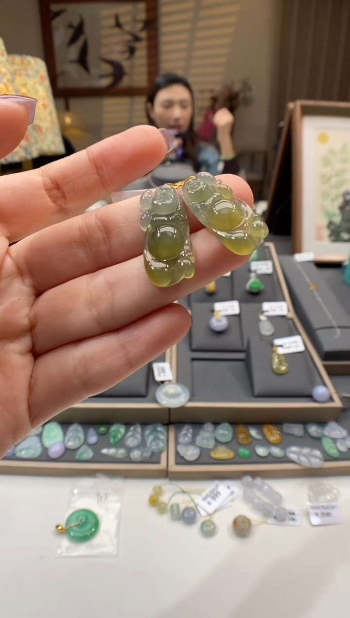 【闪购商品】翡翠颈饰未镶嵌佛公