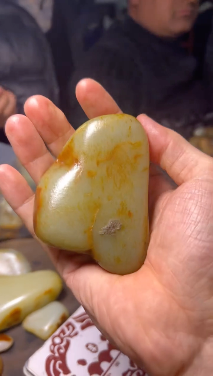 【闪购商品】和田玉颈饰未镶嵌把件