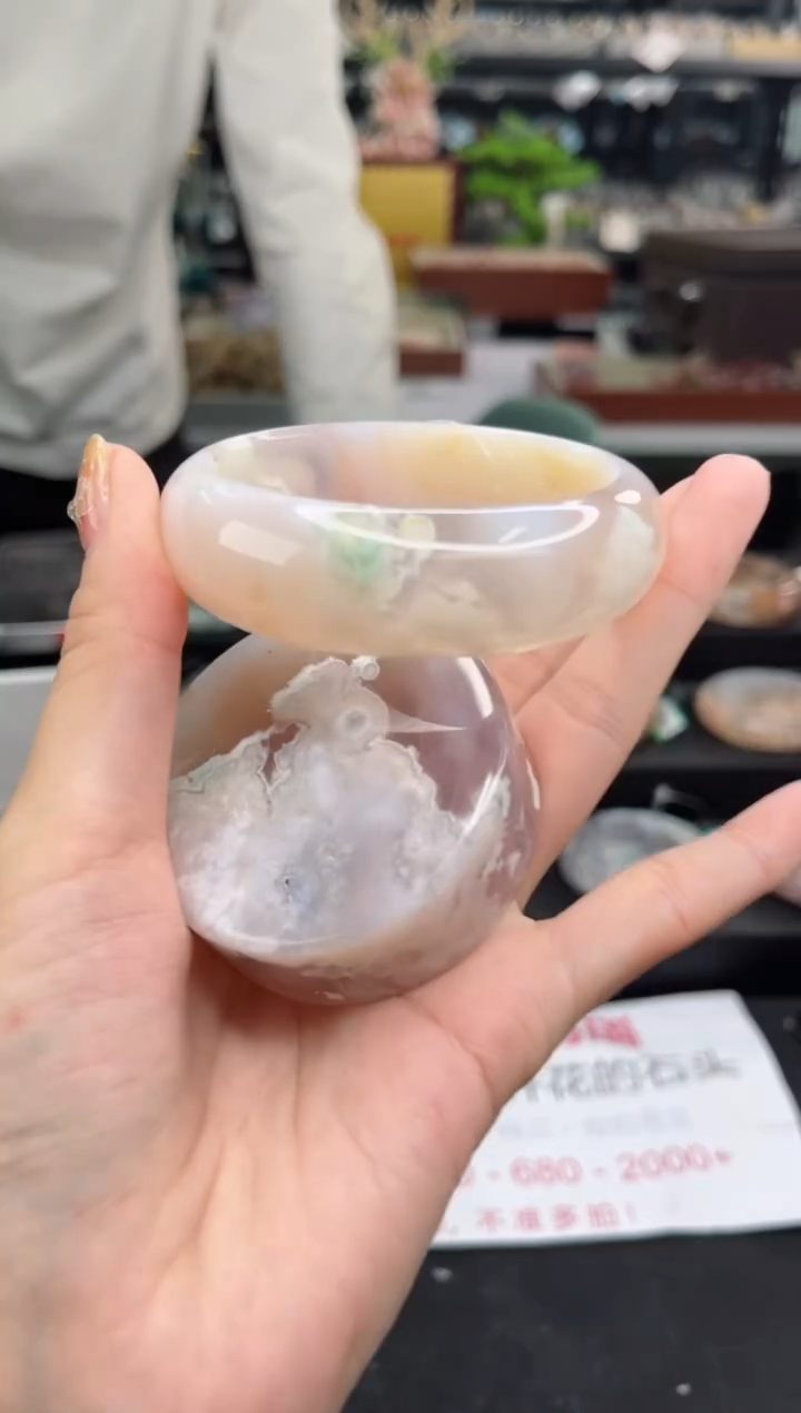 【闪购商品】石英质玉手镯未镶嵌55圈口（赠品镯心）1567209