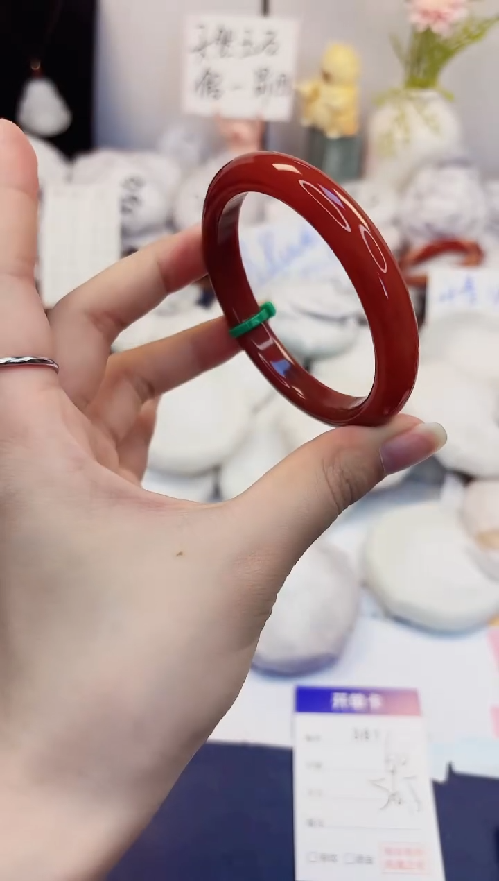 【闪购商品】石英质玉手镯未镶嵌381-玛瑙-圈口56