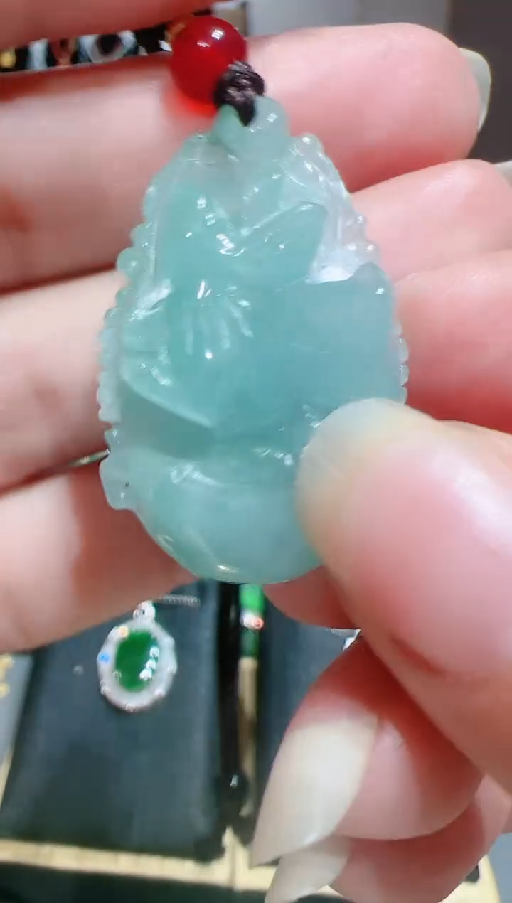 【闪购商品】翡翠颈饰未镶嵌202522604