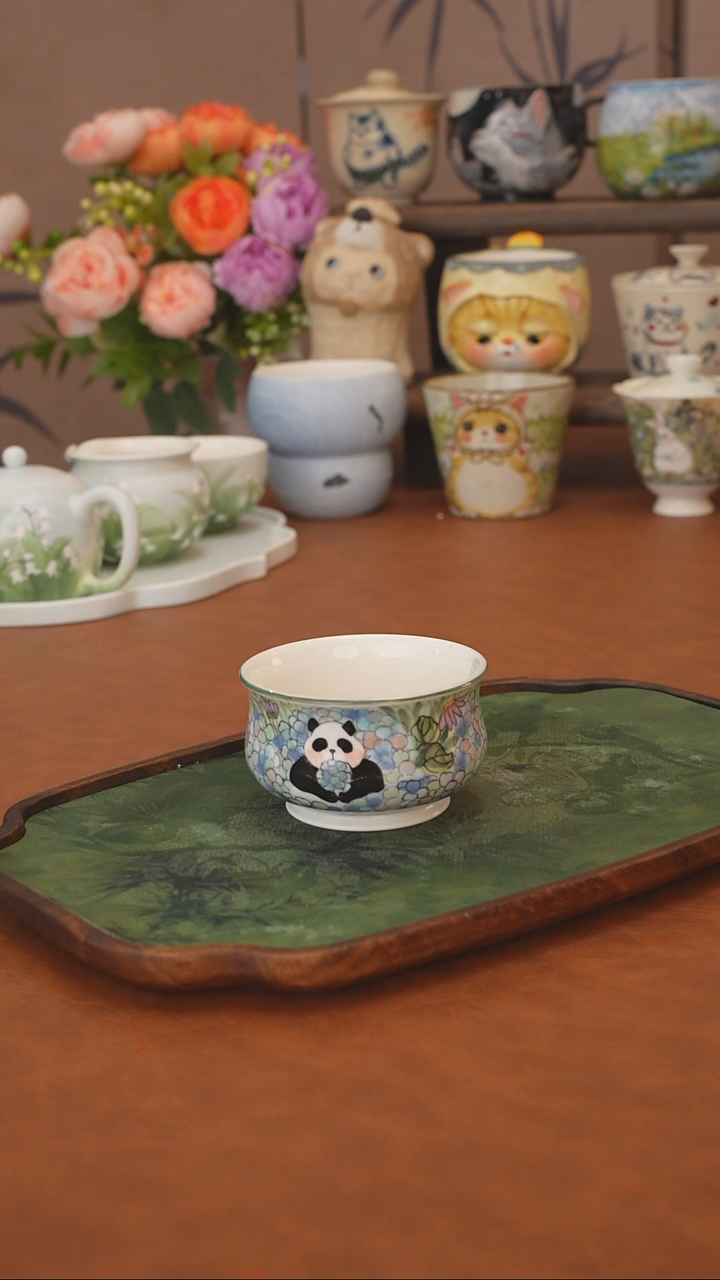 紫霞 绣球花熊猫压手杯