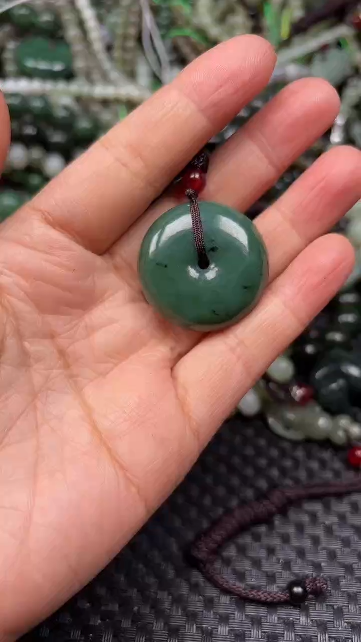 【闪购商品】和田玉颈饰未镶嵌1