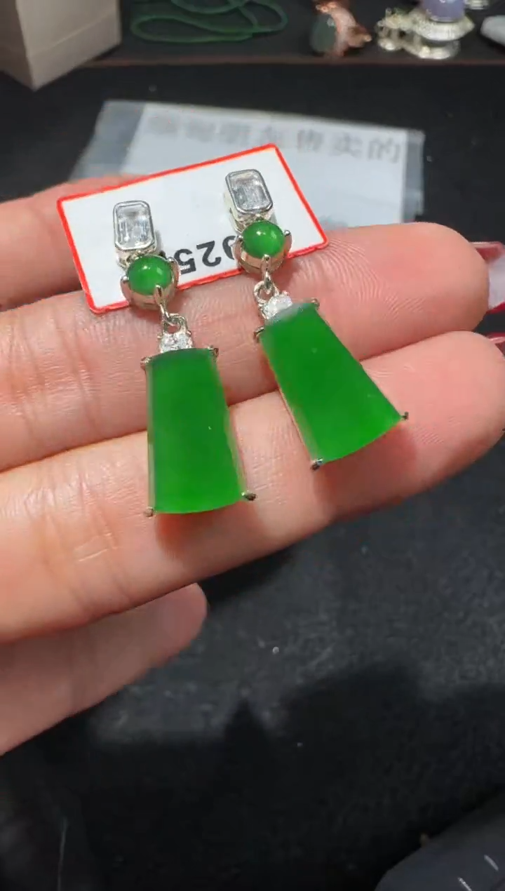 【闪购商品】翡翠耳饰银S925镶嵌多样性发货拍一发一