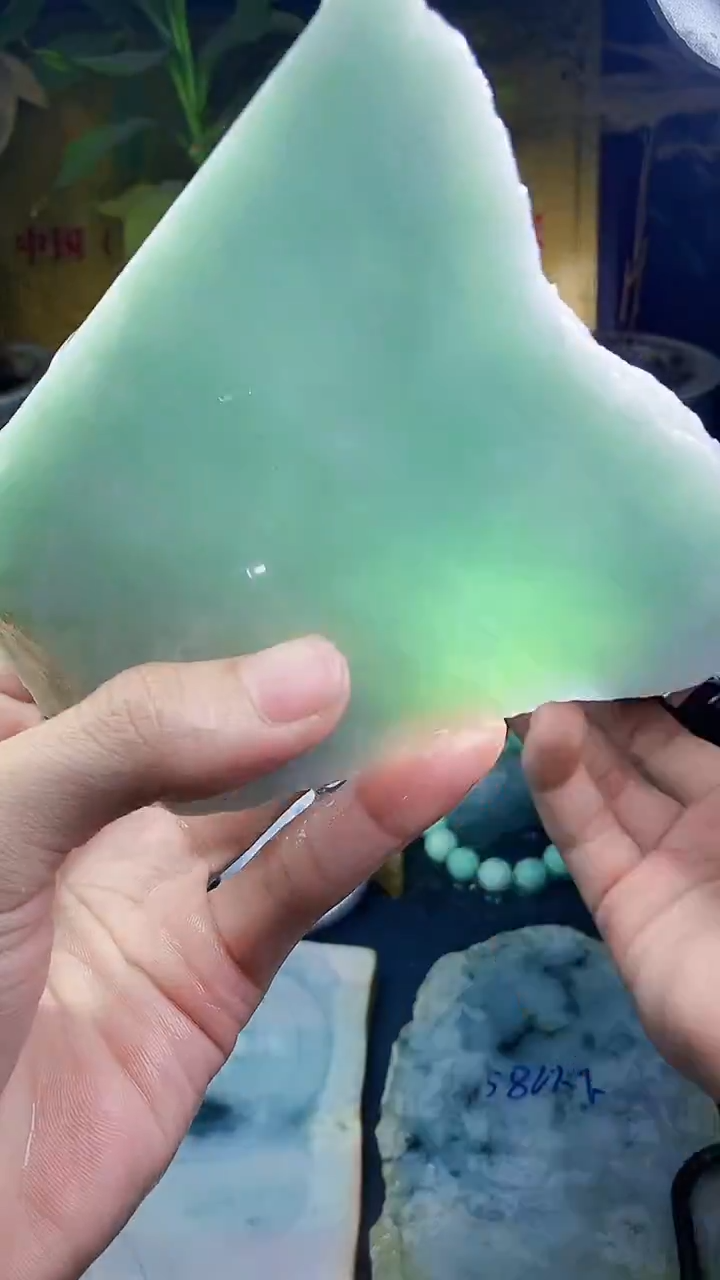 未镶嵌挂件翡翠小雨37