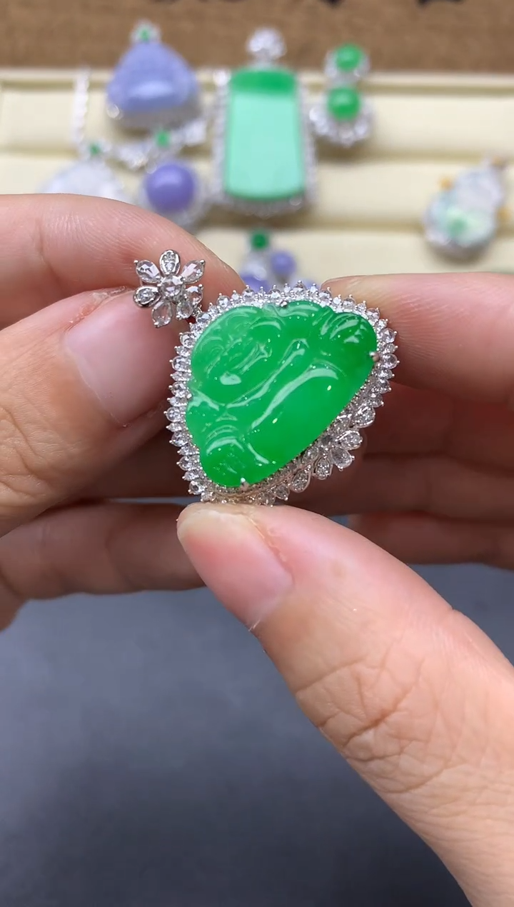 【闪购商品】翡翠颈饰18K金镶嵌674中国好珍宝