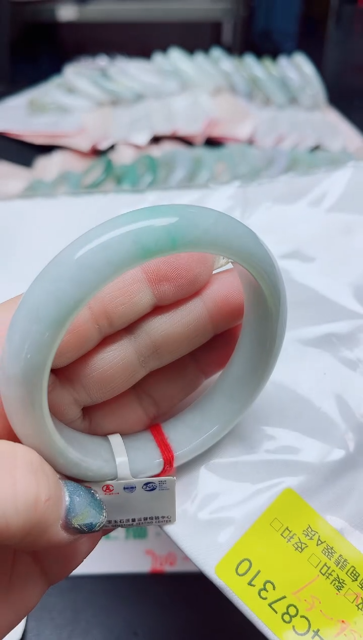 【闪购商品】翡翠手镯未镶嵌56-57/7310