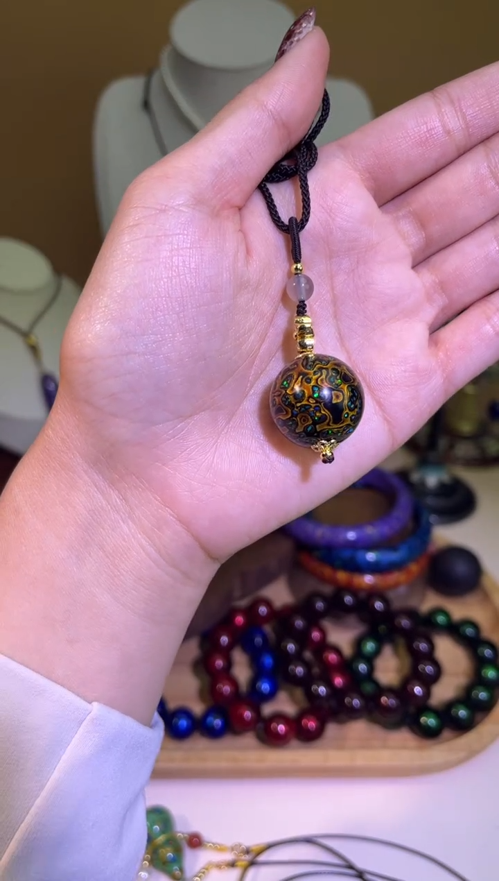 榕城大漆黑金变彩单珠吊坠