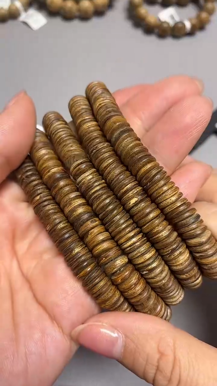 沉香手串达拉干随型红土沉片片珠单圈多样性发其一