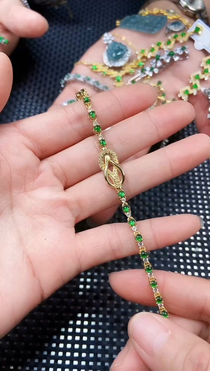 【闪购商品】翡翠手链未镶嵌111111111