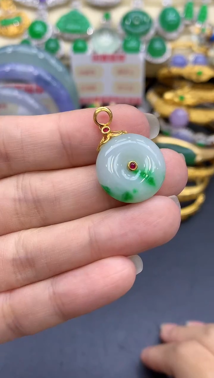 颈饰18K金镶嵌翡翠215-中国好珍宝