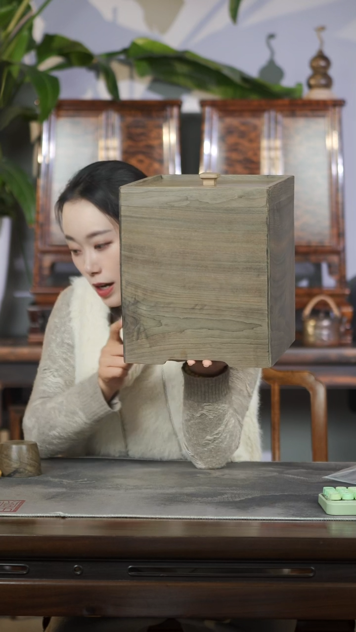 金丝楠原木精工独板米箱收纳箱带米杯293